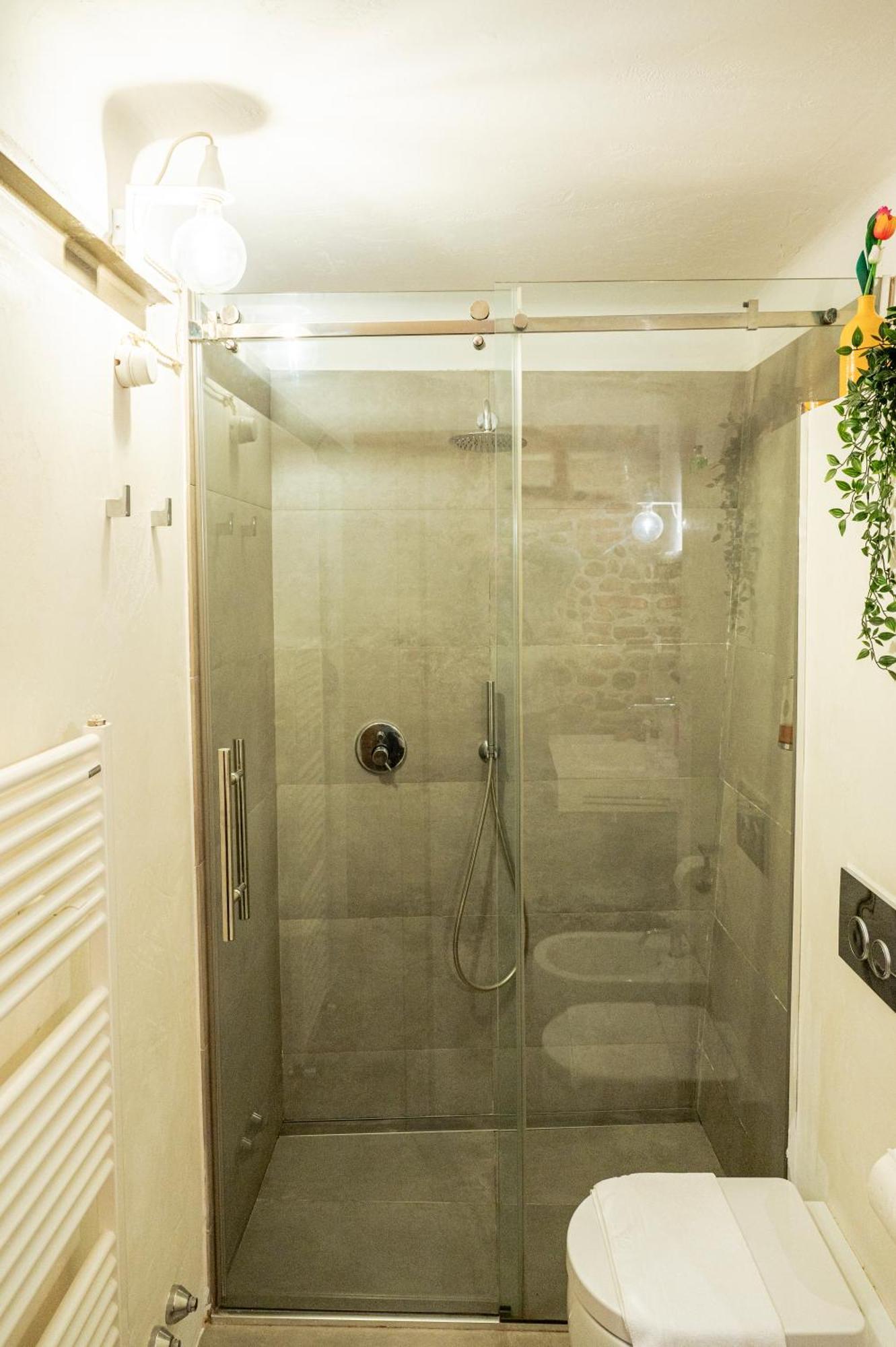 Antica Casa Dei Rassicurati Bed & Breakfast Montecarlo Dış mekan fotoğraf