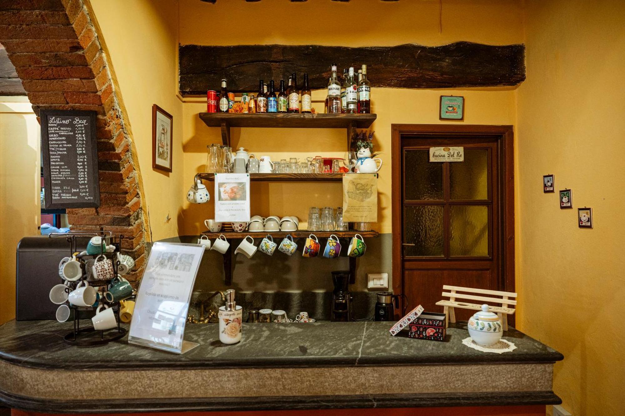 Antica Casa Dei Rassicurati Bed & Breakfast Montecarlo Dış mekan fotoğraf