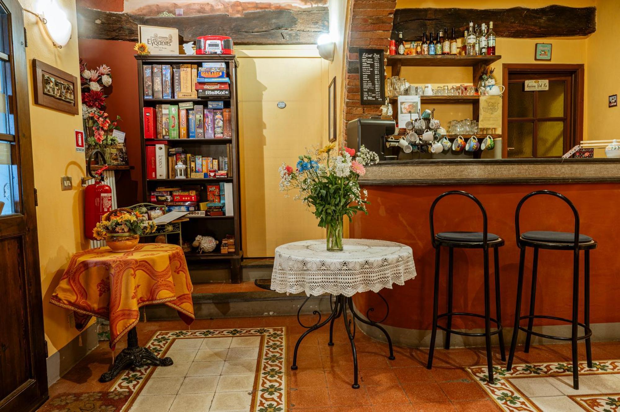 Antica Casa Dei Rassicurati Bed & Breakfast Montecarlo Dış mekan fotoğraf