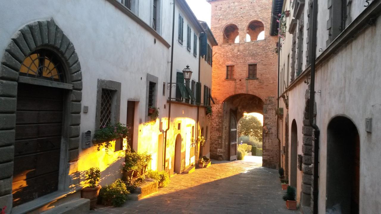 Antica Casa Dei Rassicurati Bed & Breakfast Montecarlo Dış mekan fotoğraf