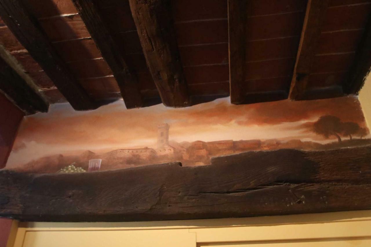 Antica Casa Dei Rassicurati Bed & Breakfast Montecarlo Dış mekan fotoğraf